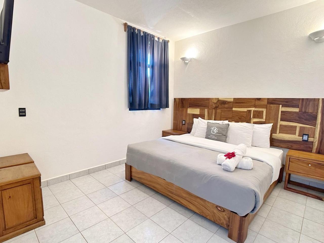 Hotel Tres Santos Troncones Buitenkant foto