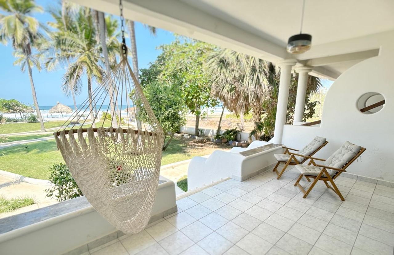 Hotel Tres Santos Troncones Buitenkant foto